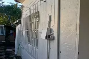 2441 NW 104th St, Miami, FL 33147 - Photo 8