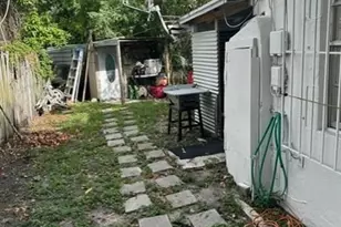 2441 NW 104th St, Miami, FL 33147 - Photo 12