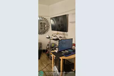 2441 NW 104th St, Miami, FL 33147 - Photo 16