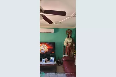 2441 NW 104th St, Miami, FL 33147 - Photo 18
