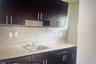 3031 NW 4th St, Pompano Beach, FL 33069 - Photo 1