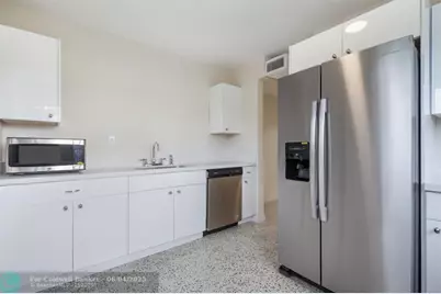 1001 NE 80 St, Unit #4, Miami, FL 33138 - Photo 18