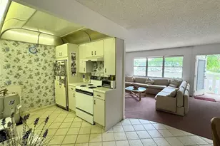 2029 Cambridge B, Deerfield Beach, FL 33442 - Photo 6