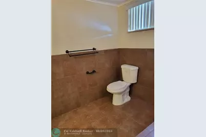 780 NE 199th St, Unit #E 101, Miami, FL 33179 - Photo 18