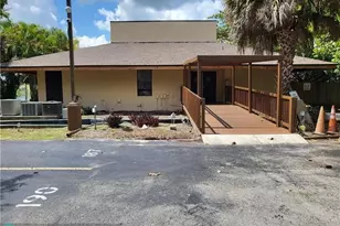 780 NE 199th St Unit #E 101, Miami, FL 33179 - Photo 28