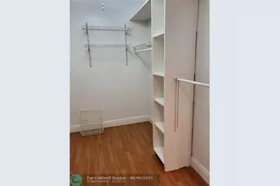 780 NE 199th St, Unit #E 101, Miami, FL 33179 - Photo 20