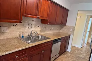 805 Riverside Dr, Coral Springs, FL 33071 - Photo 2