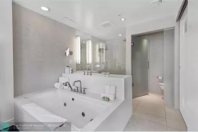 3101  Bayshore Dr, Unit #501, Fort Lauderdale, FL 33304 - Photo 20