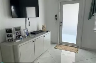 3006 Berkshire A, Deerfield Beach, FL 33442 - Photo 4