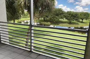 9460 Poinciana Pl, Davie, FL 33324 - Photo 14
