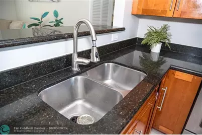 6240 NW 15th St, Margate, FL 33063 - Photo 4