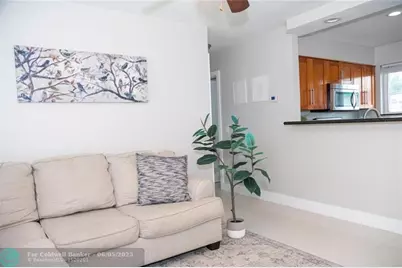 6240 NW 15th St, Margate, FL 33063 - Photo 8