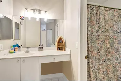 219  Riverwalk Cir, Unit #219, Sunrise, FL 33326 - Photo 14