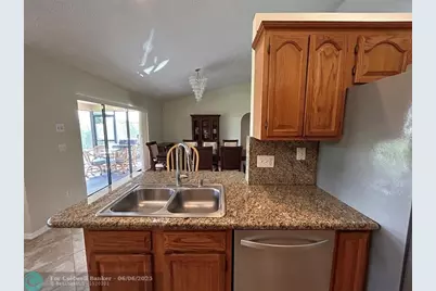 2232 SE Longhorn Ave, Port Saint Lucie, FL 34952 - Photo 12