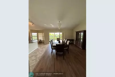 2232 SE Longhorn Ave, Port Saint Lucie, FL 34952 - Photo 8