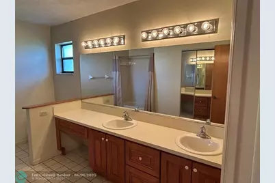 2232 SE Longhorn Ave, Port Saint Lucie, FL 34952 - Photo 26