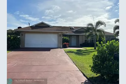 2232 SE Longhorn Ave, Port Saint Lucie, FL 34952 - Photo 2