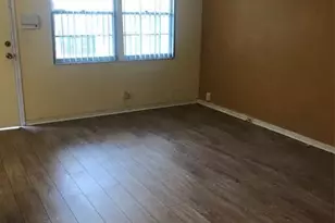 151 SW 135th Terrace, Pembroke Pines, FL 33027 - Photo 6