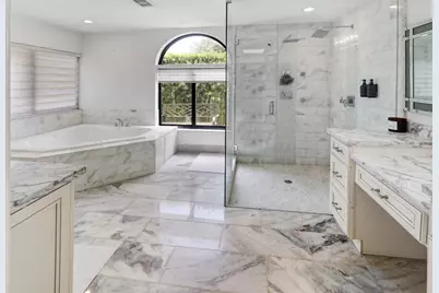 8250 NW 49th Mnr, Coral Springs, FL 33067 - Photo 16