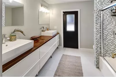 8250 NW 49th Mnr, Coral Springs, FL 33067 - Photo 20