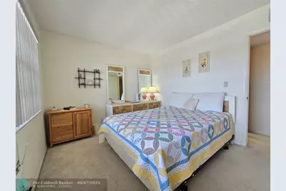 3000 NW 48th Ter, Unit #430, Lauderdale Lakes, FL 33313 - Photo 8