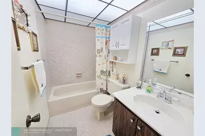 3000 NW 48th Ter, Unit #430, Lauderdale Lakes, FL 33313 - Photo 10