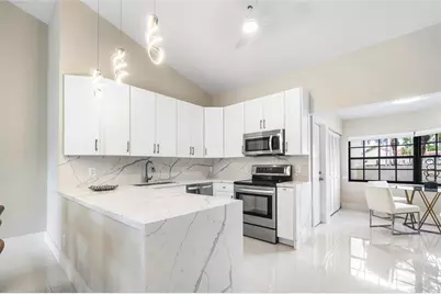 5794  Parkwalk Cir, Boynton Beach, FL 33472 - Photo 8