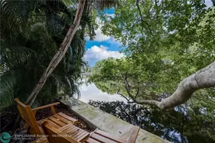 50 NE 30th Ct, Wilton Manors, FL 33334 - Photo 4