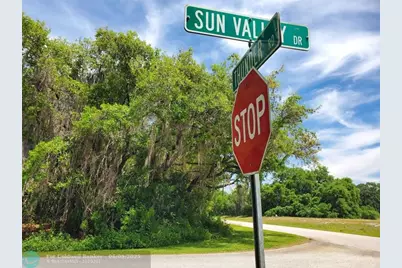 5749  Thunder Rd, Sebring, FL 33876 - Photo 2