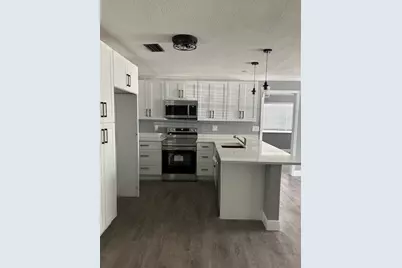 401 SW 73rd Avenue, North Lauderdale, FL 33068 - Photo 4