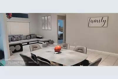 4070  Palmetto Trl, Weston, FL 33331 - Photo 4