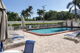 3199 S Ocean Dr, Hallandale Beach, FL 33009 - Photo 24