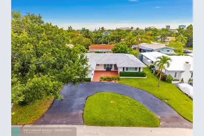 1911 NE 41st St, Oakland Park, FL 33308 - Photo 48