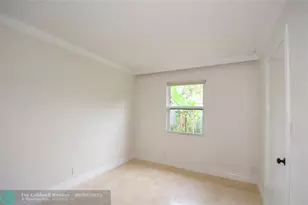 1911 NE 41st St, Oakland Park, FL 33308 - Photo 28