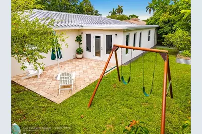 1911 NE 41st St, Oakland Park, FL 33308 - Photo 44