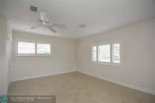 1911 NE 41st St, Oakland Park, FL 33308 - Photo 38