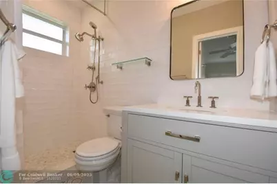 1911 NE 41st St, Oakland Park, FL 33308 - Photo 42