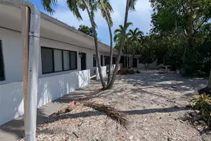 2238 Fillmore St, Hollywood, FL 33020 - Photo 2