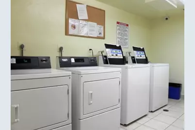 4001  Hillcrest Dr, Unit #912, Hollywood, FL 33021 - Photo 22