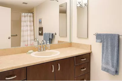 4001  Hillcrest Dr, Unit #912, Hollywood, FL 33021 - Photo 18