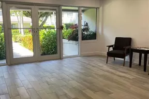 250 NE 20th St, Boca Raton, FL 33431 - Photo 10