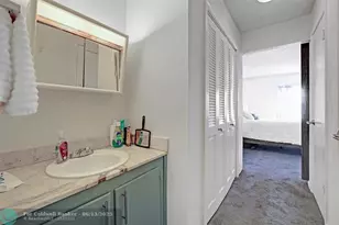 6409 Bay Club Dr, Fort Lauderdale, FL 33308 - Photo 20