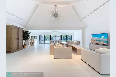 5100  Pineview Cir, Delray Beach, FL 33445 - Photo 8