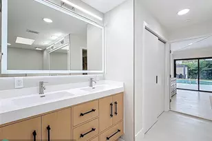 5100 Pineview Cir, Delray Beach, FL 33445 - Photo 44