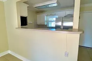 8512 Old Country Manor, Davie, FL 33328 - Photo 4