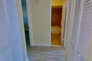 8512 Old Country Manor, Davie, FL 33328 - Photo 8