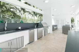 17111 Biscayne Blvd, North Miami Beach, FL 33160 - Photo 40