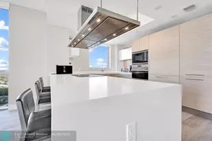 17111 Biscayne Blvd, North Miami Beach, FL 33160 - Photo 10