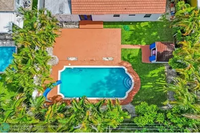 810 SW 26th Ct, Fort Lauderdale, FL 33315 - Photo 36