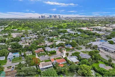 810 SW 26th Ct, Fort Lauderdale, FL 33315 - Photo 34